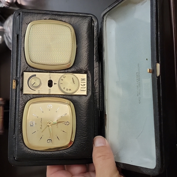 ELGIN VINTAGE  travel Clock / Radio / Alarm Genuine Leather black case - Picture 9 of 16